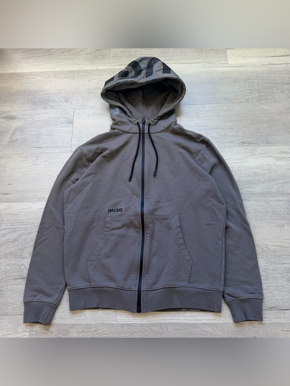 HUGO Men's Full-Zip Hooded Sweatshirt in Charcoal Gray - A11